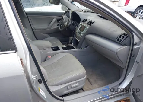 2008 Toyota Camry Hybrid z USA, uszkodzony, nr VIN 4T1BB46K68U041655